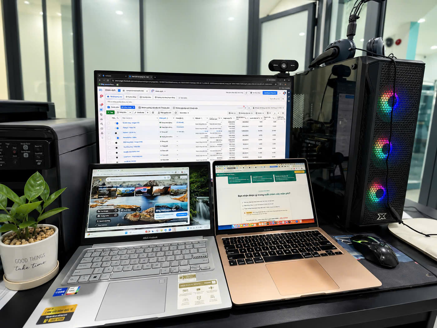 Bảng điều khiển quảng cáo và công cụ AI trong công việc marketing